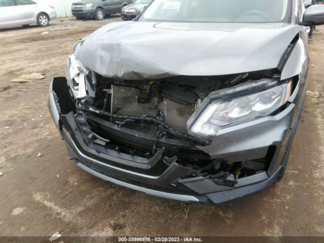 JN8AT2MT4HW139427 Nissan Rogue Sl