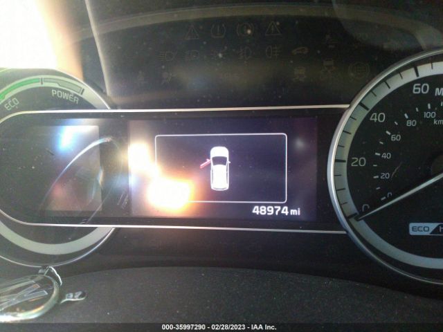 KNDCB3LC0K5322075 KIA NIRO LX