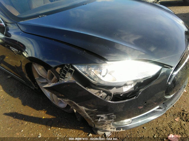 Tesla Model S 85d/p85d/90d/p90d 2015 5YJSA1E41FF102604 Image 6