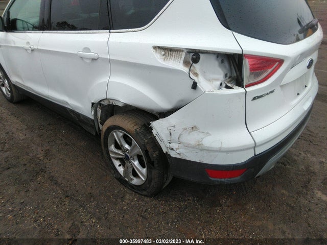 2015 Ford Escape, VIN: 1FMCU9GX1FUB54769