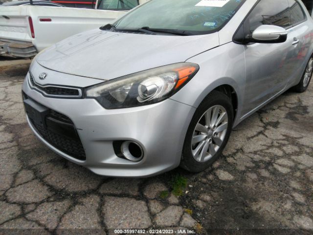 KNAFX6A88G5574725 KIA Forte Koup Ex