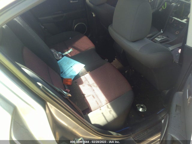 2005 MAZDA MAZDA3 S VIN: JM1BK323651285865