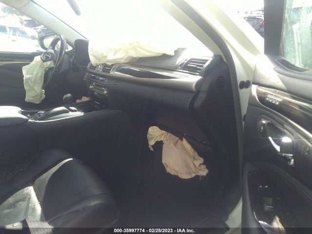 Lexus LS 460 2014 JTHBL5EF0E5131965 Image 6