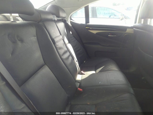 Lexus LS 460 2014 JTHBL5EF0E5131965 Image 9