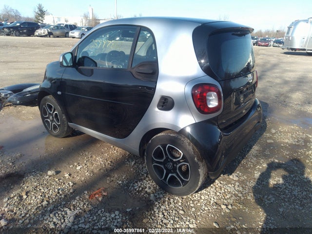 2017 Smart Fortwo, VIN: WMEFJ5DA1HK172403