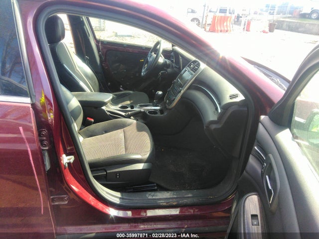 Продаж на аукціоні авто 2015 Chevrolet Malibu Lt, vin: 1G11C5SL5FF219888, номер лоту: 35997871