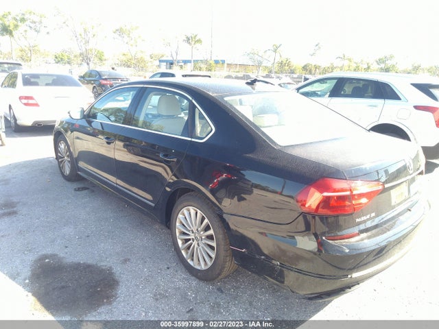 1VWBT7A36GC005758 Volkswagen Passat 1.8t Se W/technology