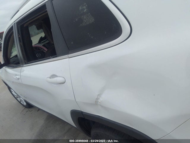 1C4PJLCB7GW173001 Jeep Cherokee Latitude
