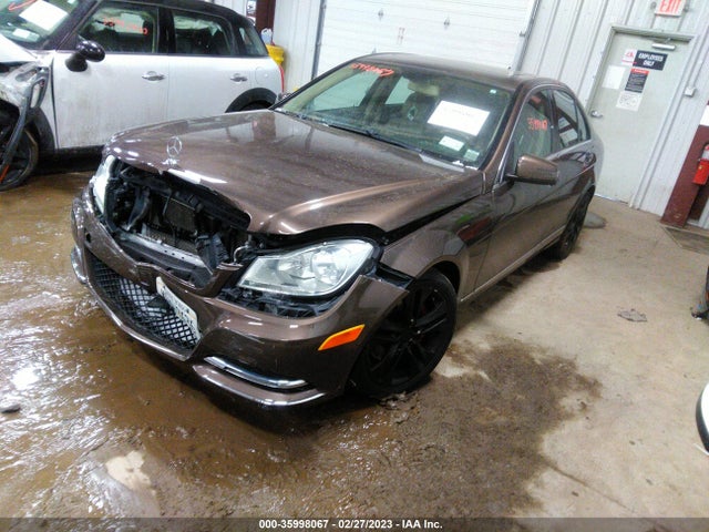 2013 MERCEDES-BENZ C-CLASS C 300 VIN: WDDGF8AB0DR266217