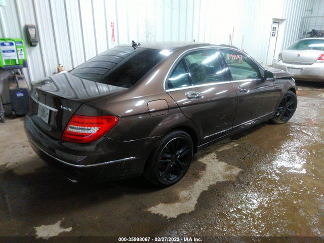 2013 MERCEDES-BENZ C-CLASS C 300 VIN: WDDGF8AB0DR266217