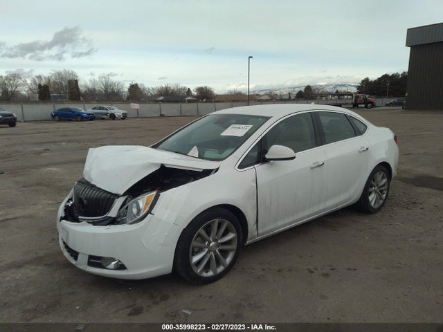 Buick Verano 2013 1G4PP5SK1D4164146 Image 2