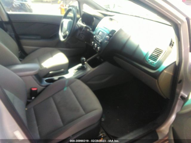 KNAFK4A61F5425752 KIA FORTE LX