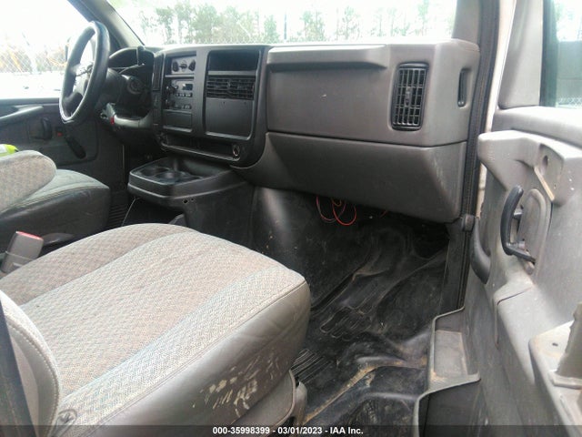Chevrolet EXPRESS CARGO VAN 2003 1GCHG35U131148216 Image 6