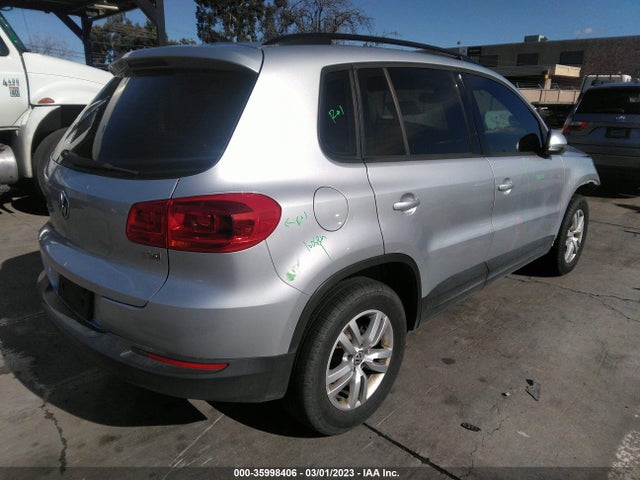 WVGAV7AX6HK023580 Volkswagen TIGUAN