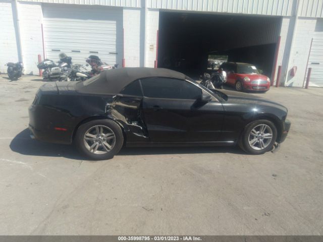1ZVBP8EM6E5268749 Ford Mustang V6