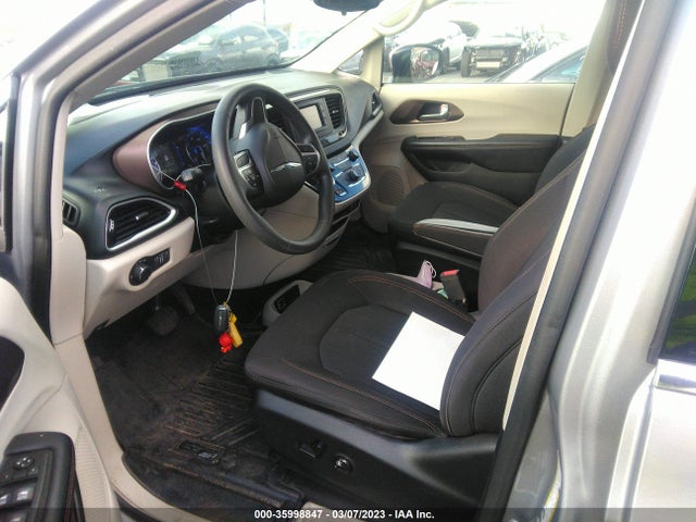 Chrysler Pacifica Lx 2017 2C4RC1CG1HR657307 Image 5
