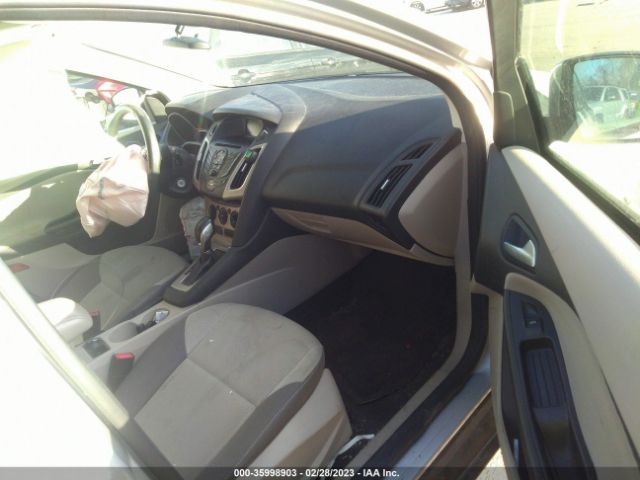 1FADP3K20EL406627 Ford FOCUS SE
