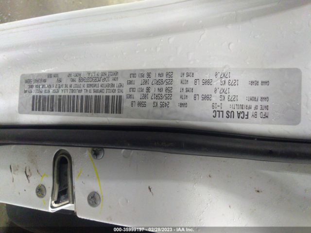 1C4PJMCB5KD372428 Jeep Cherokee Latitude