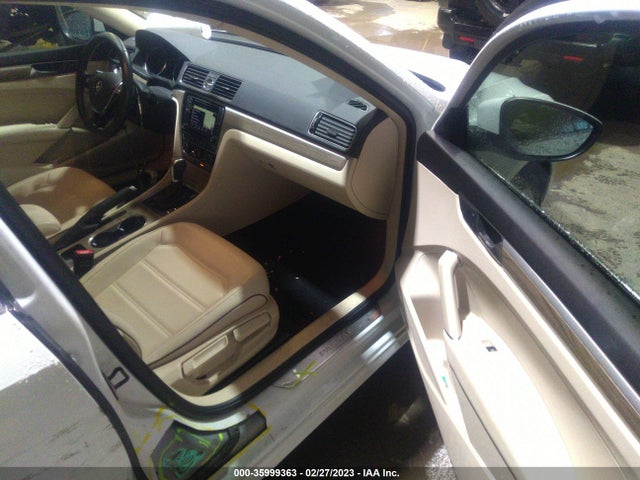 1VWGT7A37HC032524 Volkswagen Passat 1.8t Se W/technology