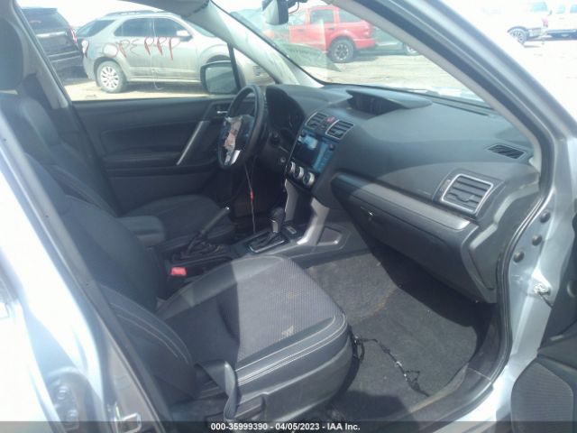 JF2SJGEC1HH532860 Subaru Forester Premium