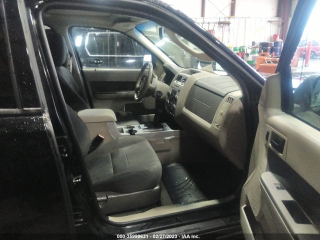 2009 FORD ESCAPE XLT VIN: 1FMCU03799KB27563