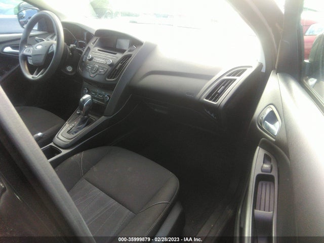 Ford FOCUS SE 2016 1FADP3F24GL338040 Image 5