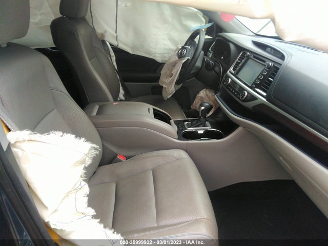 Toyota Highlander Limited 2016 5TDYKRFH3GS136645 Image 5