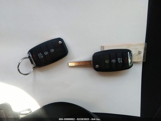 3KPA34AB6JE051272 KIA RIO EX