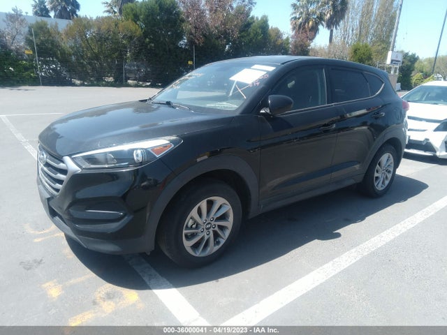 Hyundai TUCSON SE 2017 KM8J23A44HU568933 Image 2