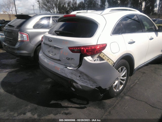 2014 Infiniti QX70, VIN: JN8CS1MU3EM452023