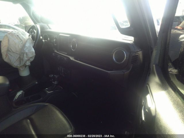 1C4HJXEN4KW686444 Jeep Wrangler Unlimited Sahara