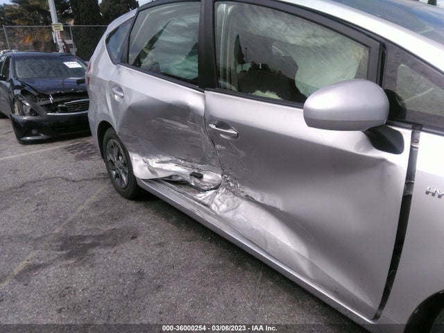 Toyota Prius V Two/five/three/four 2017 JTDZN3EU6HJ073918 Image 7
