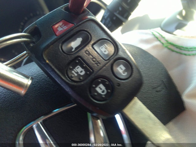 2013 Honda Odyssey Touring მანქანა იყიდება აუქციონზე, vin: 5FNRL5H98DB074725, აუქციონის ნომერი: 36000284
