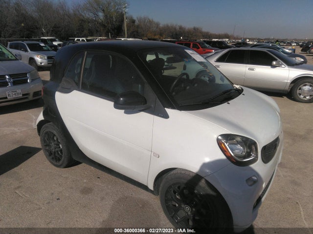 2016 Smart Fortwo, VIN: WMEFJ5DAXGK127099
