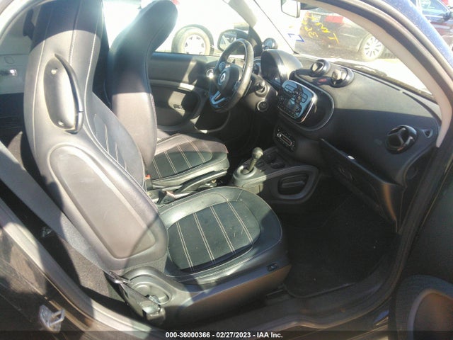 2016 Smart Fortwo, VIN: WMEFJ5DAXGK127099