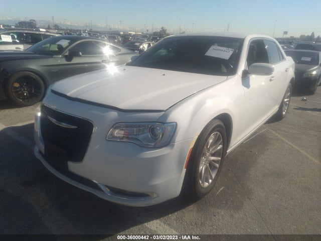 Chrysler 300 Limited 2017 2C3CCAAGXHH668275 Image 2