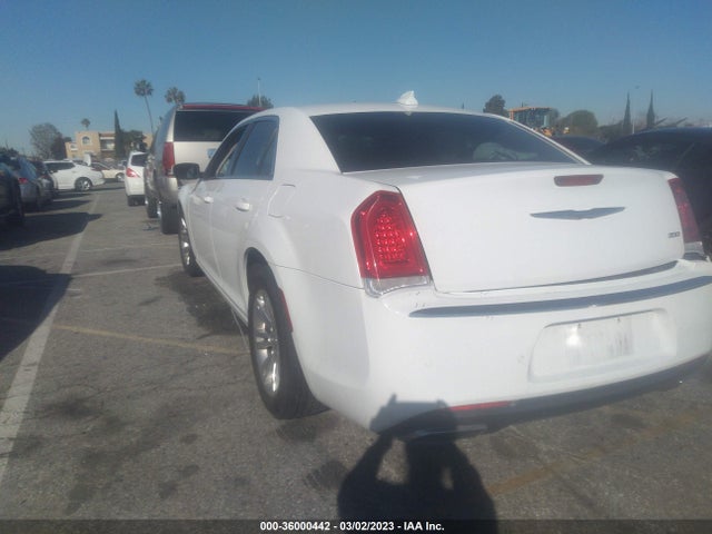 Chrysler 300 Limited 2017 2C3CCAAGXHH668275 Image 3