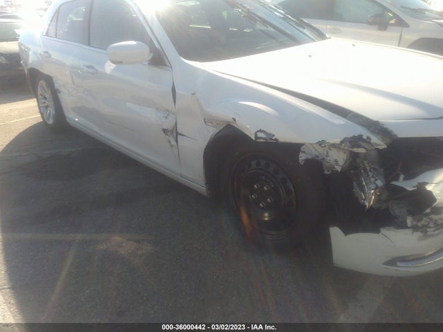 Chrysler 300 Limited 2017 2C3CCAAGXHH668275 Image 6