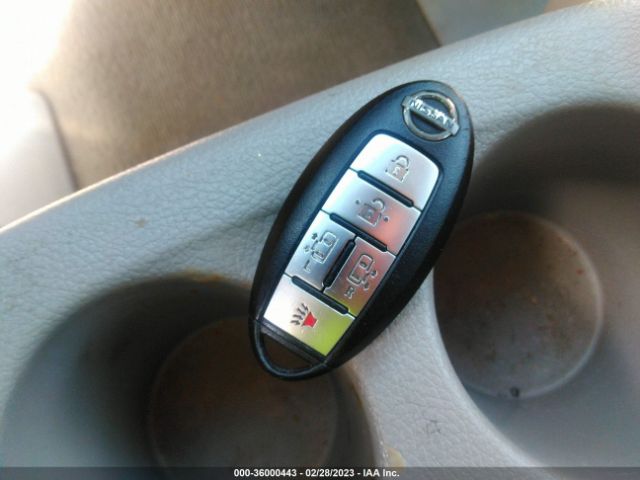 JN8AE2KP7H9167592 Nissan Quest Sv
