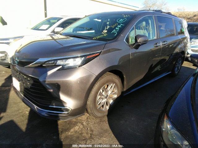 Toyota SIENNA XLE 2022 5TDJRKEC7NS136655 Image 2