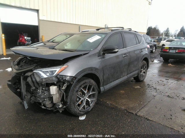 Toyota RAV4 SE 2016 JTMJFREVXGJ099023 Image 2