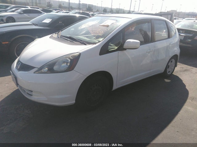 Honda Fit 2013 JHMGE8H3XDC056897 Image 2