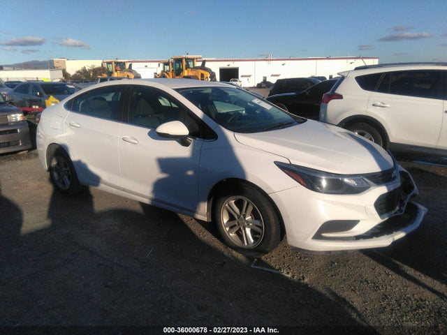 2018 1G1BE5SM9J7240236 main image