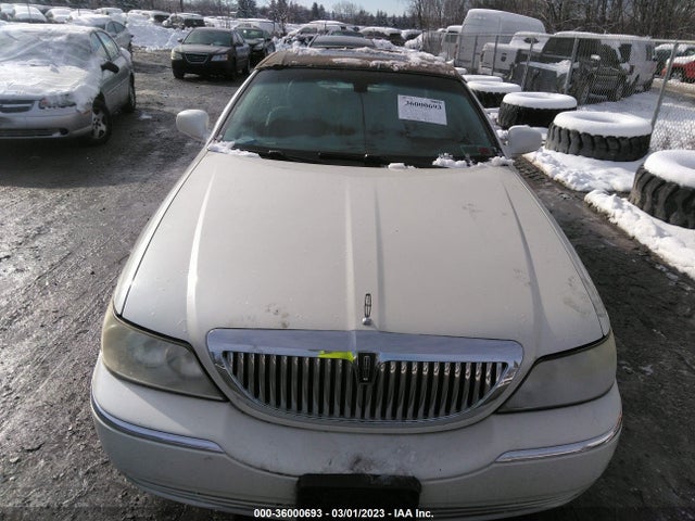 Lincoln Town Car Ultimate 2004 1LNHM83W54Y620898 Image 7