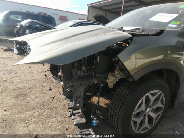 JF2SKAGCXKH533004 Subaru Forester Premium