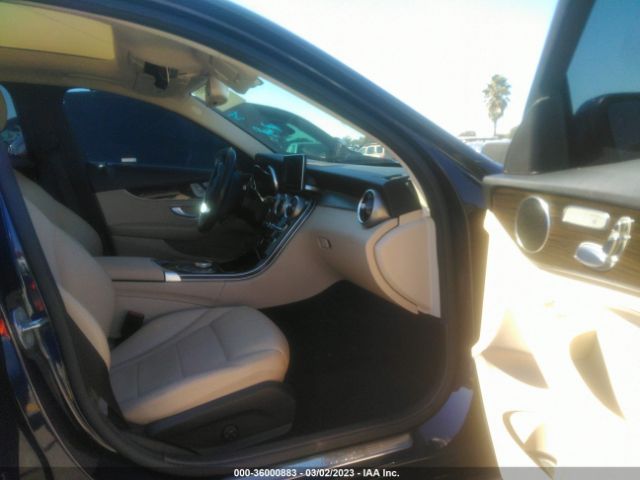 55SWF4JB6HU216057 Mercedes-Benz C-class C 300