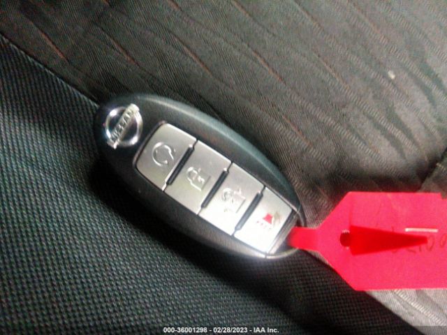 JN8AT2MT1HW406877 Nissan ROGUE SV