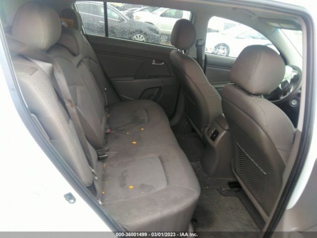 KNDPB3AC2F7758215 KIA Sportage Lx