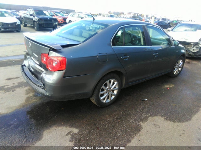 3VWEG71K37M177883 Volkswagen Jetta Sedan Wolfsburg Edition