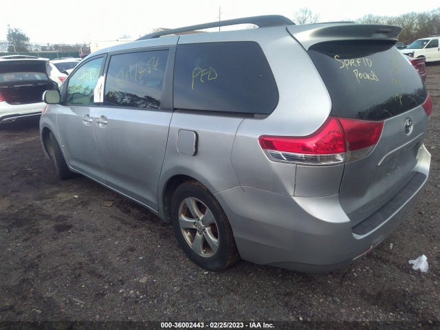 Aukcja sprzedaży 2011 Toyota Sienna Le, vin: 5TDKK3DC0BS082868, numer aukcji: 36002443